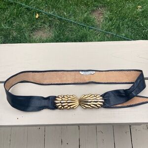 Vintage 70s / 80s leather belt